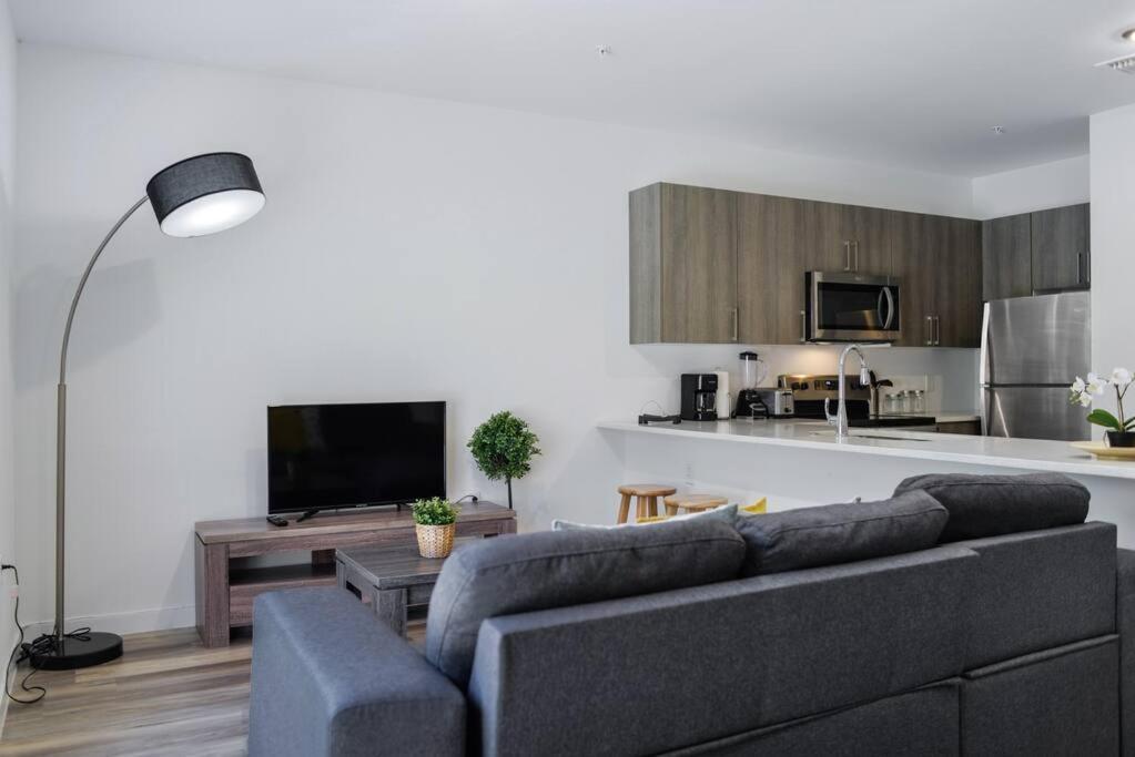 Awesome Townhouse 15 Minutes From The Beach Маямі Екстер'єр фото